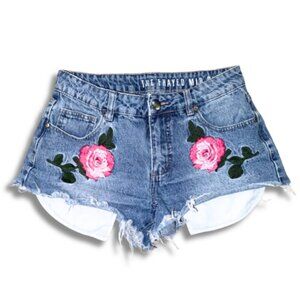 Flower Embroidered Mid Rise Denim Cut Off Shorts Women Size 4